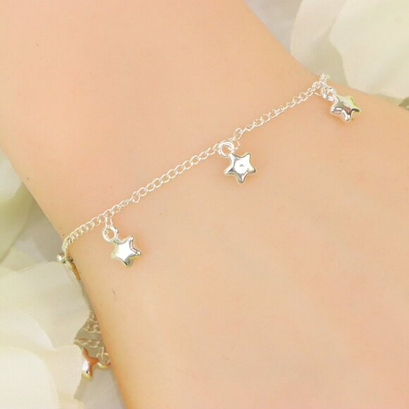 Minimalist Bracelet, Sleek & Modern Design, Women’s Fashion, YC110171-B - Picture 1 of 10